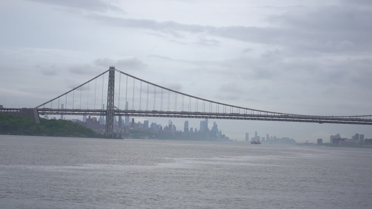 gran puente en la ciudad de nueva york