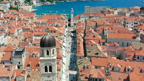 vista aérea de la calle principal placa - stradun en dubrovnik, croacia