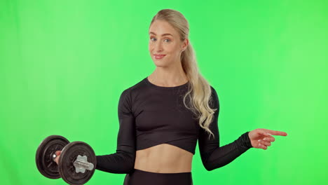 fitness, mancuerna y mujer feliz en la pantalla verde