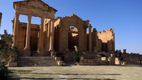 restos de los templos del foro y del capitolio de sbeitla en túnez