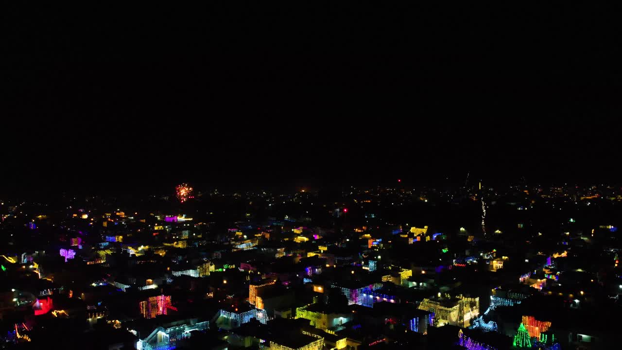 인도 펀자브 디왈리 축제의 불꽃놀이