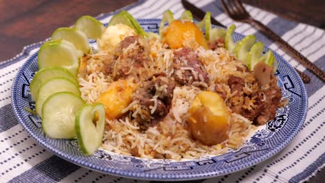 un delicioso biryani de cordero