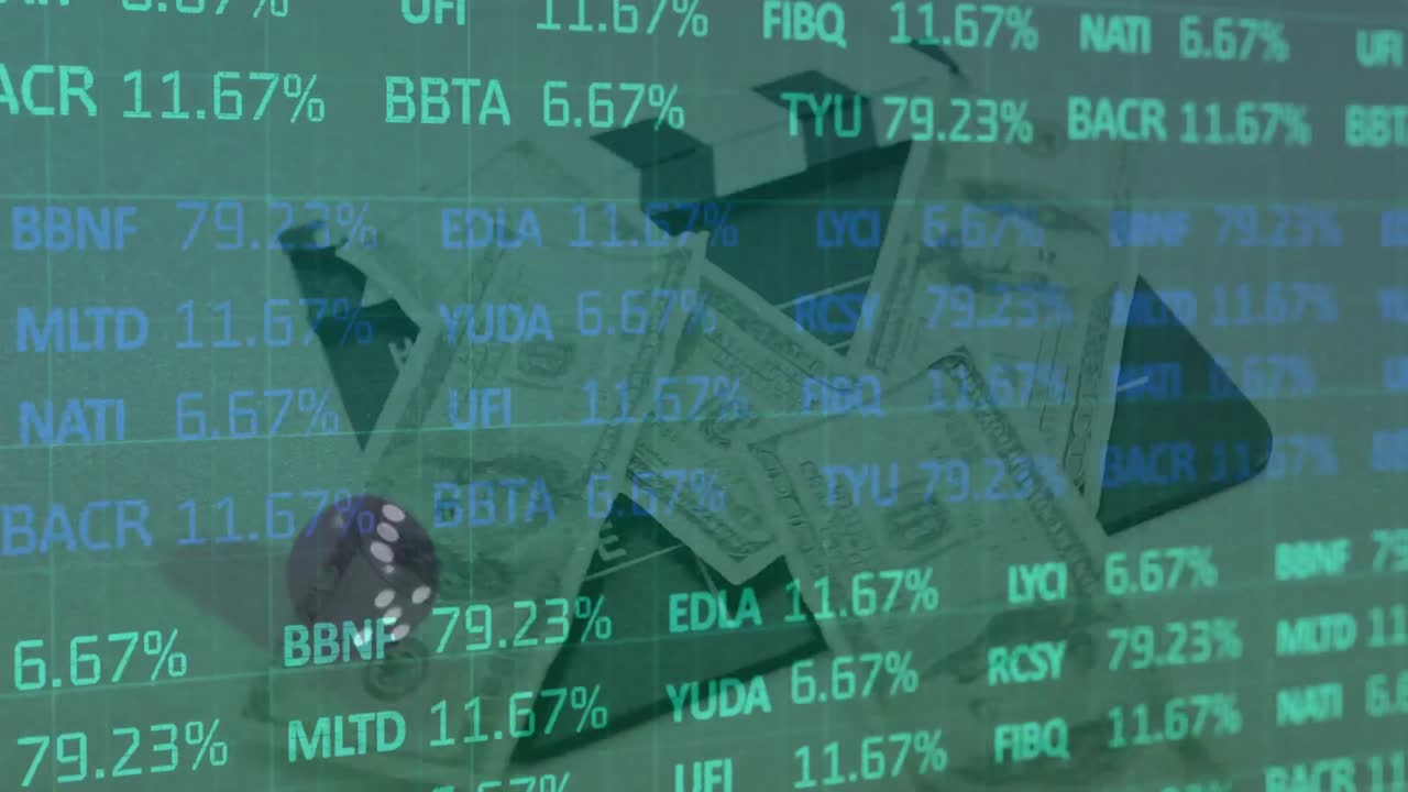 Animazione di elaborazione dati finanziari su dadi e banconote di dollari americani su sfondo verde