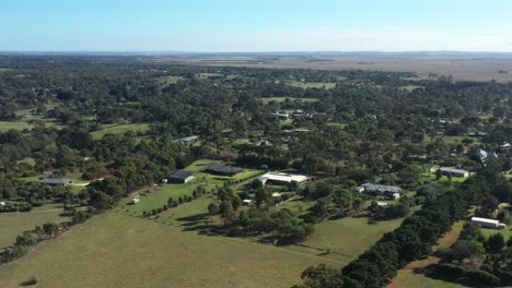 Antena-De-Un-Pequeño-Municipio-Australiano-En-Un-Día-Soleado