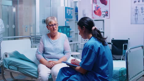 fragen der krankenschwester beantworten