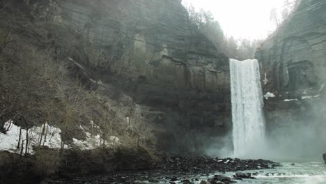 gorgeous taughannock waterfall in upstate new york 4k