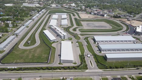 M1-Concourse---racetrack-and-car-garages-located-in-downtown-Pontiac,-Michigan,-USA