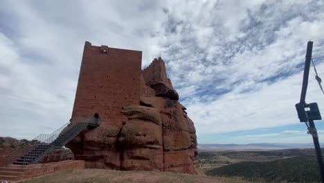 Schöne-Aufnahme-Einiger-Dünen-In-Einem-Kleinen-Dorf-In-Cuenca,-Spanien