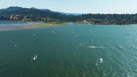 hood river kiteboarding in the columbia river gorge kite boarding hood river oregon
