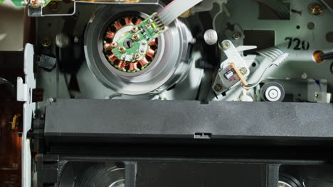 inside of a vintage vcr