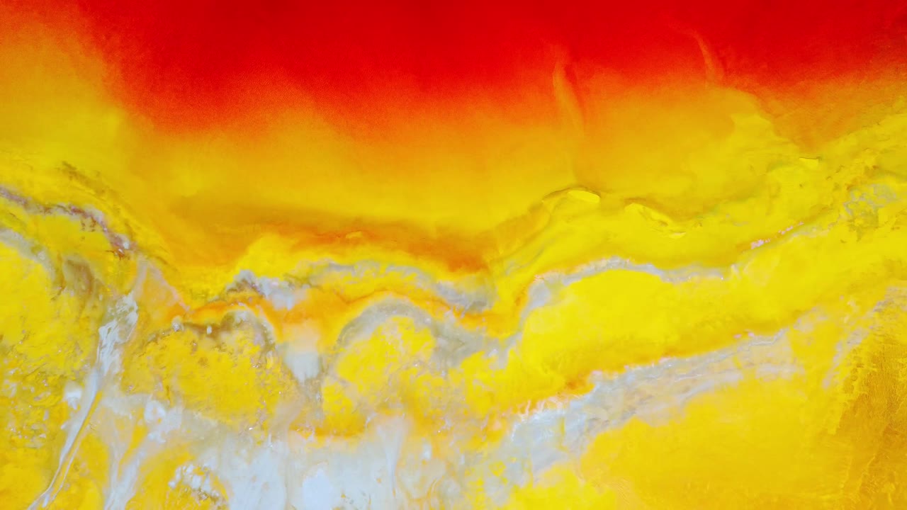 texturas coloridas en el terreno arenoso en el sitio de la mina en huelva