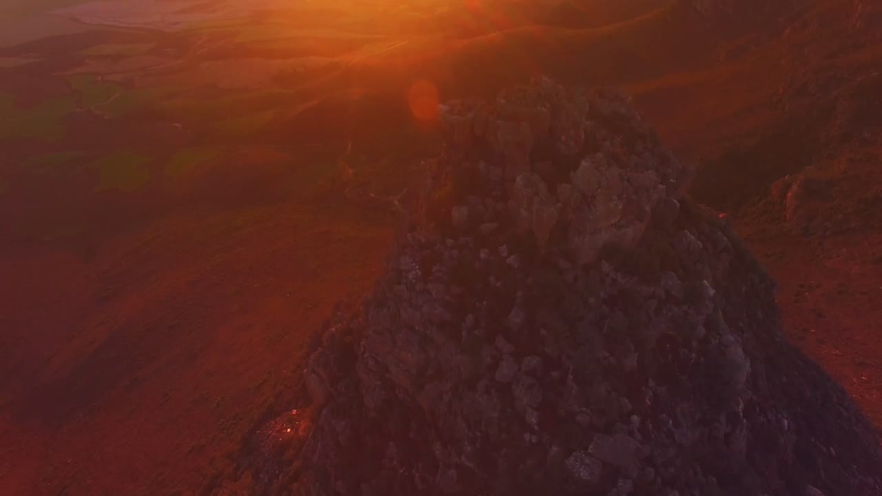 vista aérea de una montaña