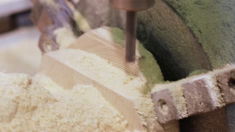 máquina de procesamiento de madera cnc, tecnología moderna en la industria.