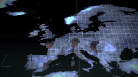 videos de negocios en un mapa de una imagen de la tierra cortesía de nasa.org