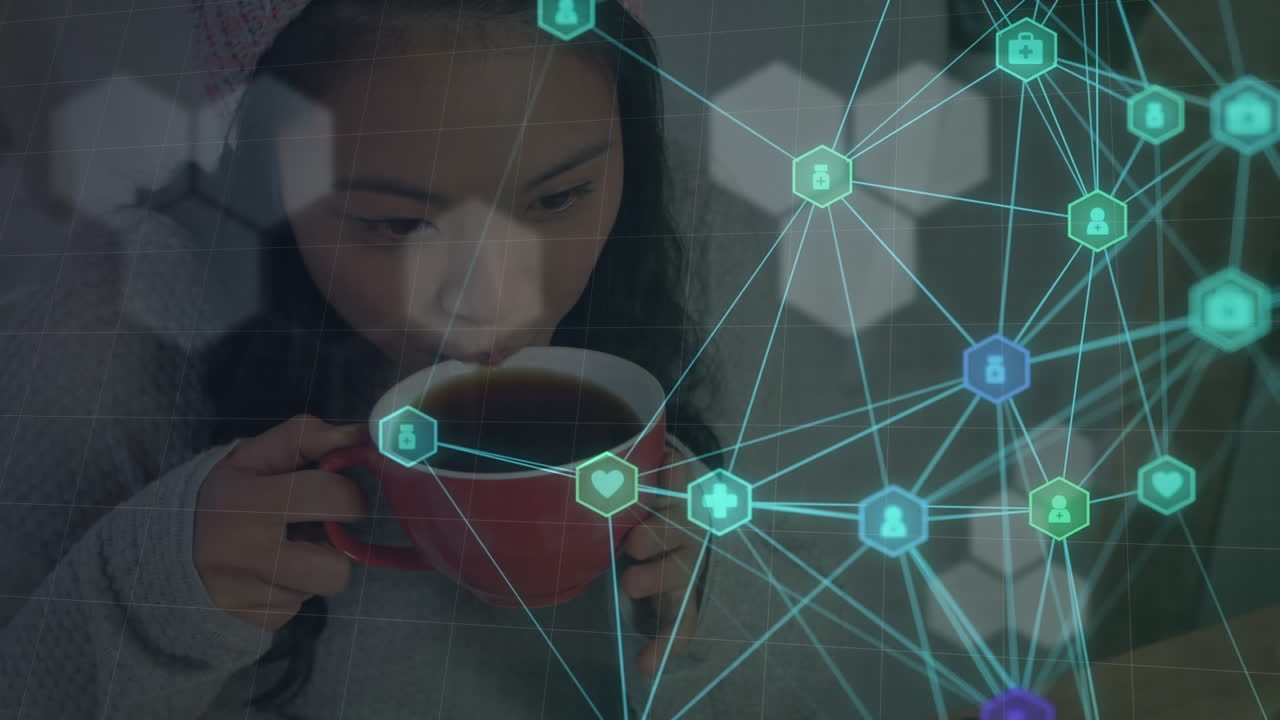 animación de una red de conexiones con iconos sobre una mujer asiática bebiendo café