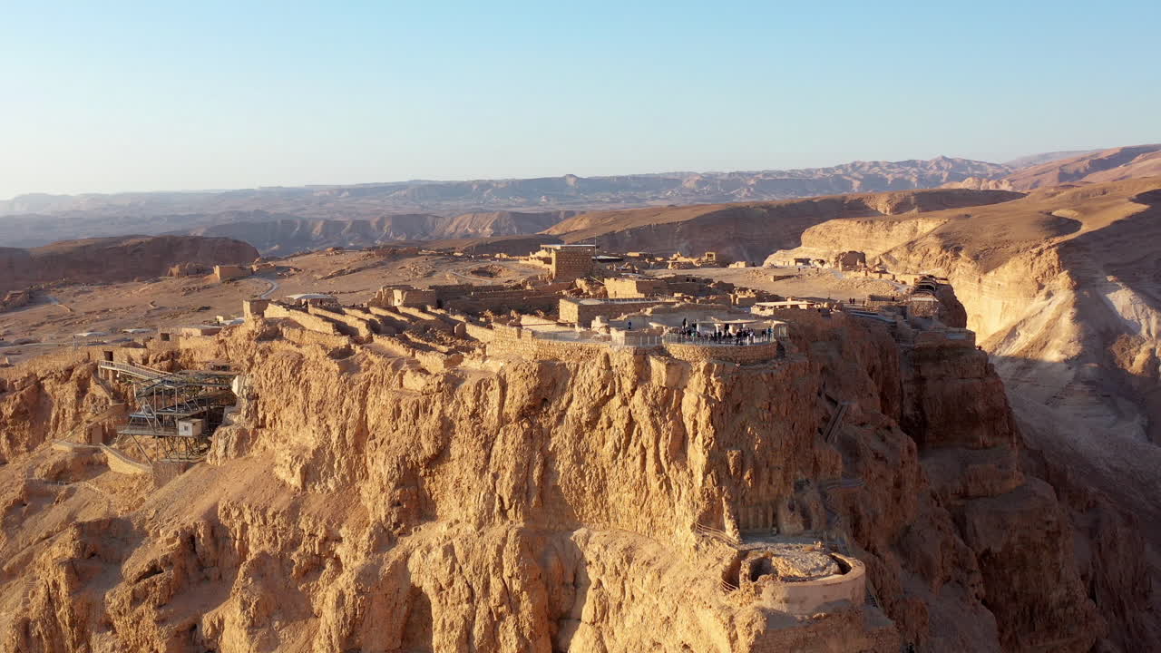 Parco nazionale di Masada all'alba, vista aerea da drone, campo lungo