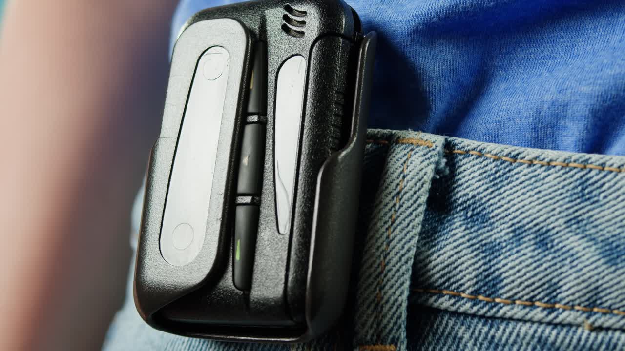 persona que utiliza un sistema personal de respuesta a emergencias (personas)