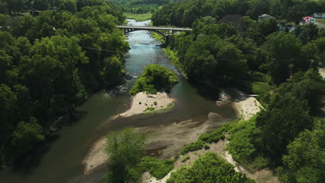 Scenery-Of-River-And-Lush-Vegetation-In-Oronoco,-Minnesota,-USA---aerial-shot