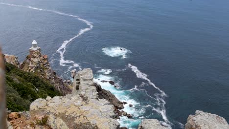 Faro-Del-Cabo-De-Buena-Esperanza-En-Un-Afloramiento-Rocoso