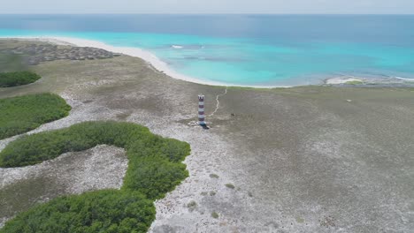 las rocas, el mar caribe