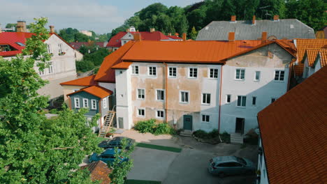 Talsi-Stadt-Lettlands-Im-Monat-Juni