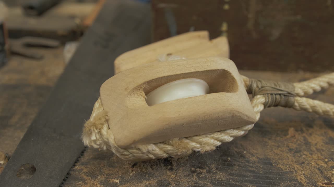 polea de madera única bellamente hecha a mano para velero