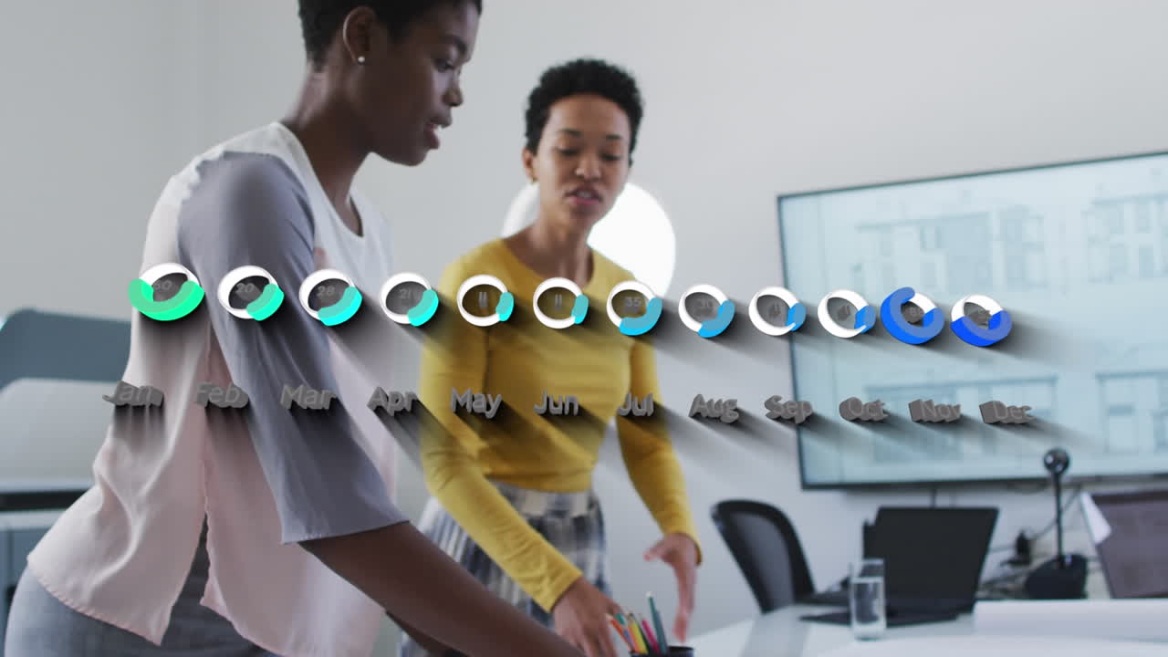 animación del procesamiento de datos sobre hombres de negocios afroamericanos