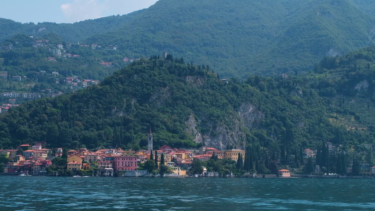 Picturesque Town on Lake Como