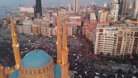 disparos de drones - líbano, beirut protestas en el centro de la plaza de los mártires