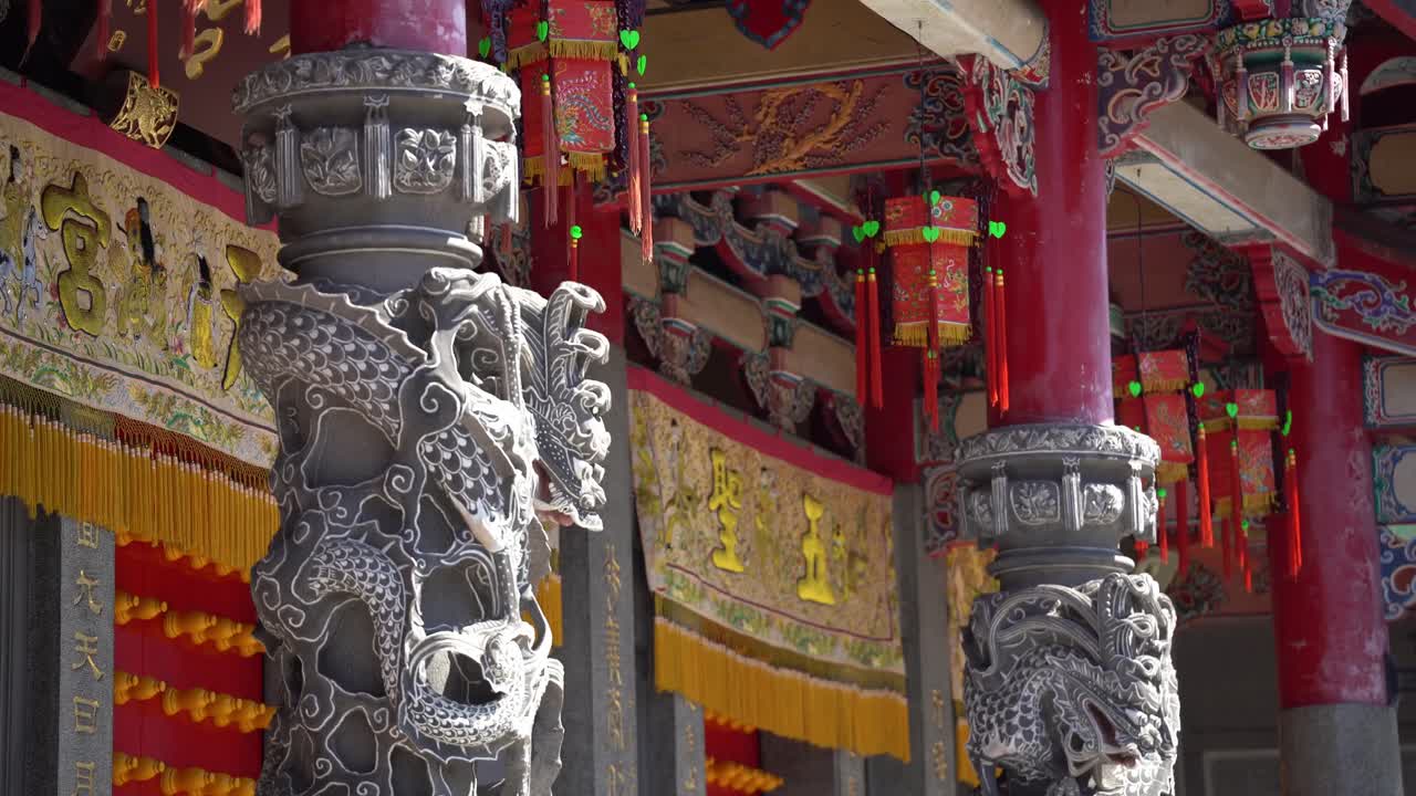 The Red Pillars and architectural designs of Taiwan's Xingtian Temple