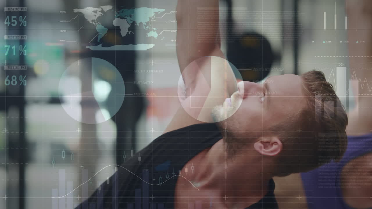 체육관에서 운동하는 다양한 체력있는 사람들의 그룹 pf에 대한 통계 데이터 처리의 애니메이션