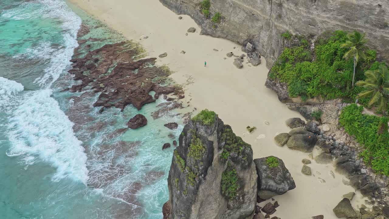 Veduta aerea di Diamond Beach a Nusa Penida, Bali, Indonesia