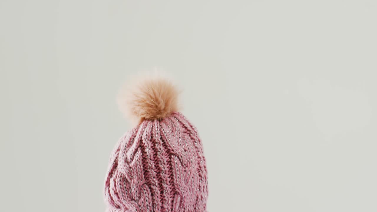 ⁇  배경 에 있는 모자 의 클로즈업 영상