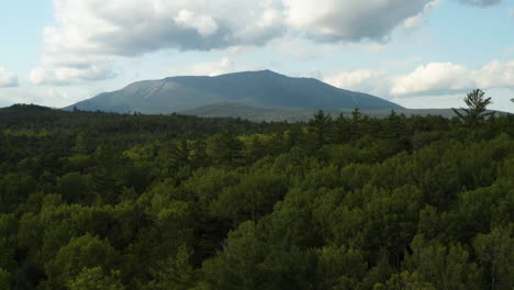 Stunning-aerial-fly-over-shot-of-Mount-Katahdin,-Maine-USA