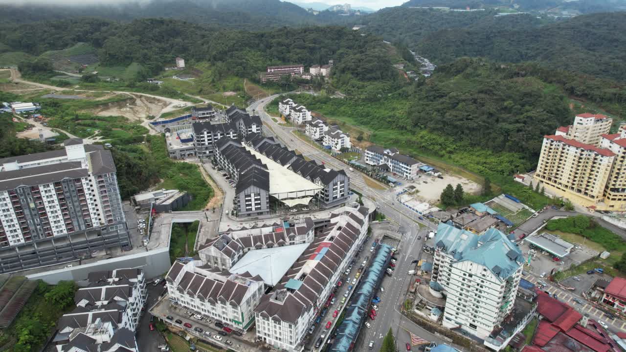vista general del paisaje del distrito de brinchang dentro del área de cameron highlands de malasia