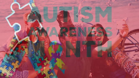 animación de coloridas piezas de rompecabezas corazón y texto de autismo sobre amigos felices en la fiesta de playa de verano