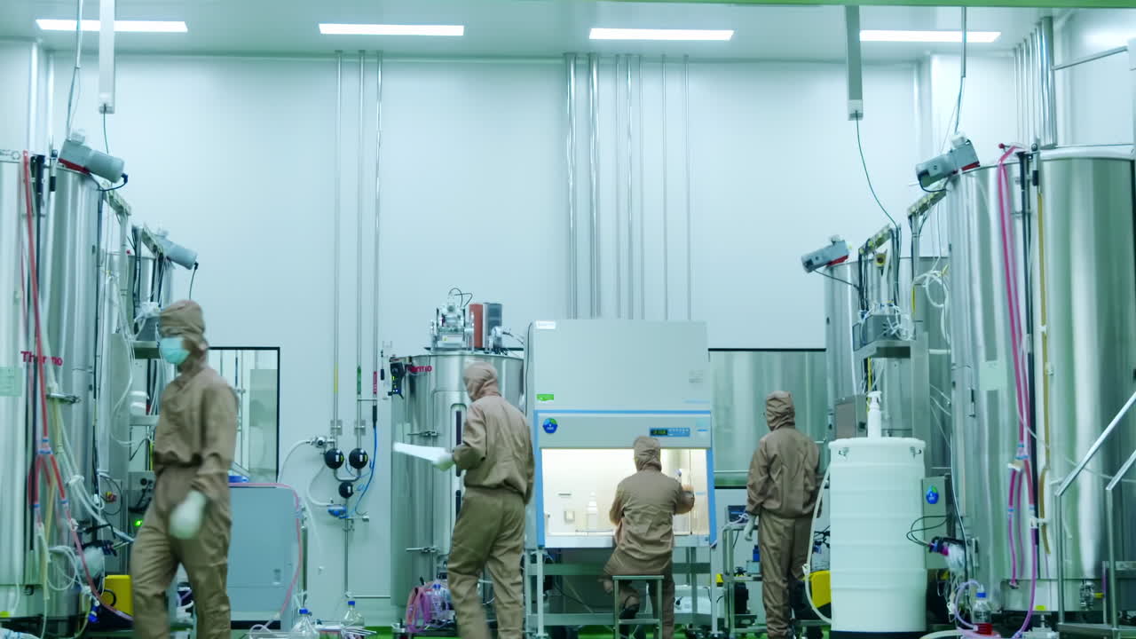 Bioreactors Manufacturing Technology Production High-Tech Pharmaceutical Processing Equipment for Biopharmaceutical in Modern Industrial Facility with Advanced Control Systems in clean room