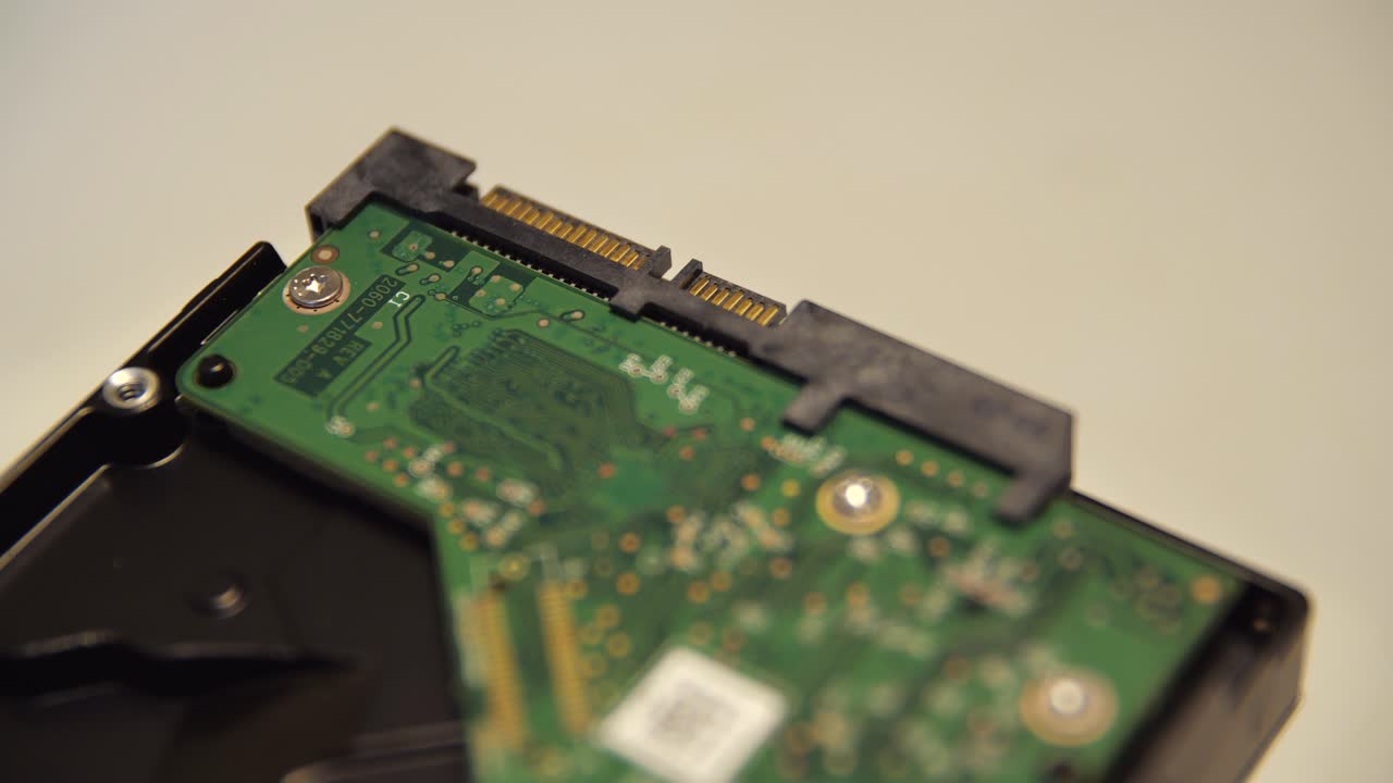 la instalación o el reemplazo de un disco duro