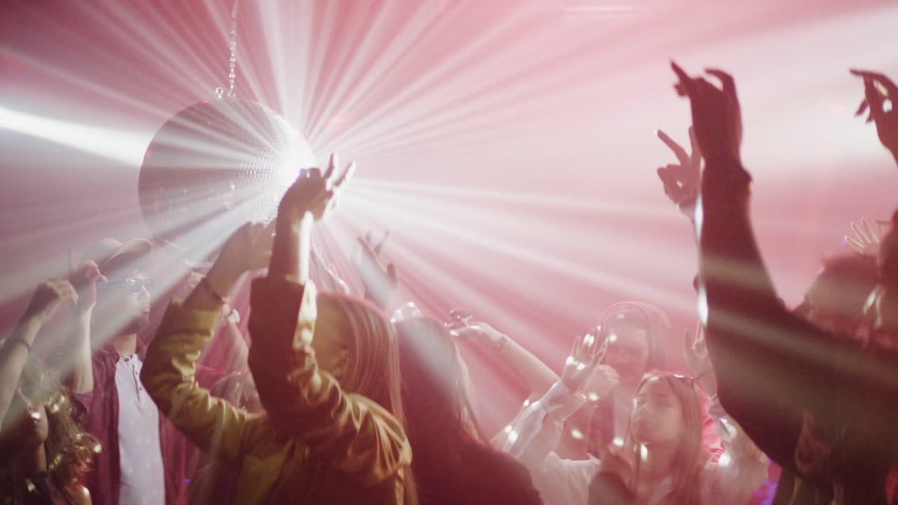 escena enérgica de los clubes nocturnos
