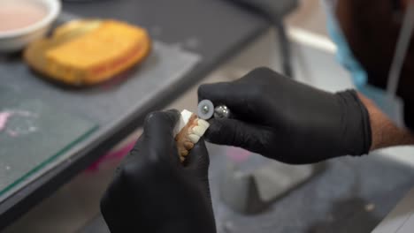 Preparing-industrial-dentures----4K