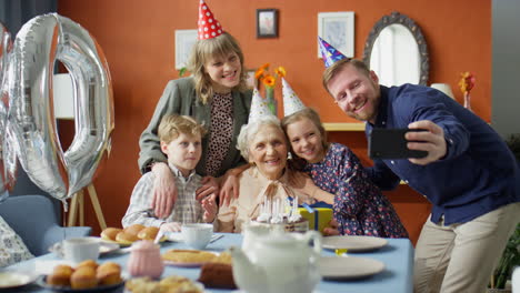 happy birthday grandma - family selfie