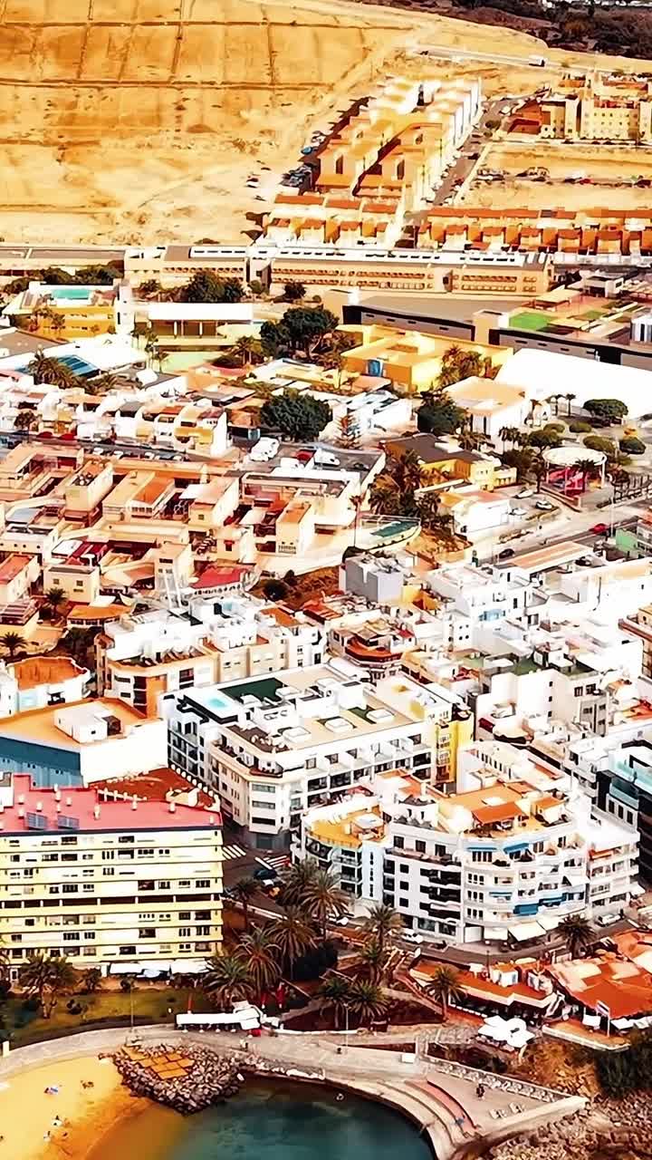 Udsigt over kystområde på Gran Canaria, Spanien på en solrig dag.