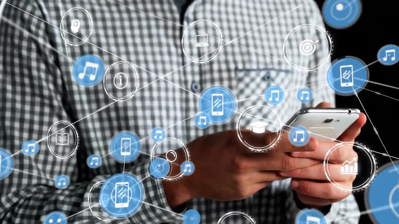 animación de la red de conexiones con iconos sobre el hombre usando un teléfono inteligente