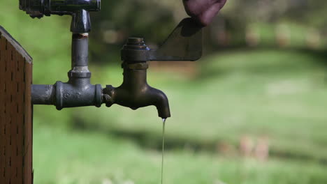 outdoor water spigot at park. close-up 5. 15sec-60fps