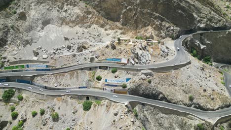 kabul-jalalabad road through scenic mahipar