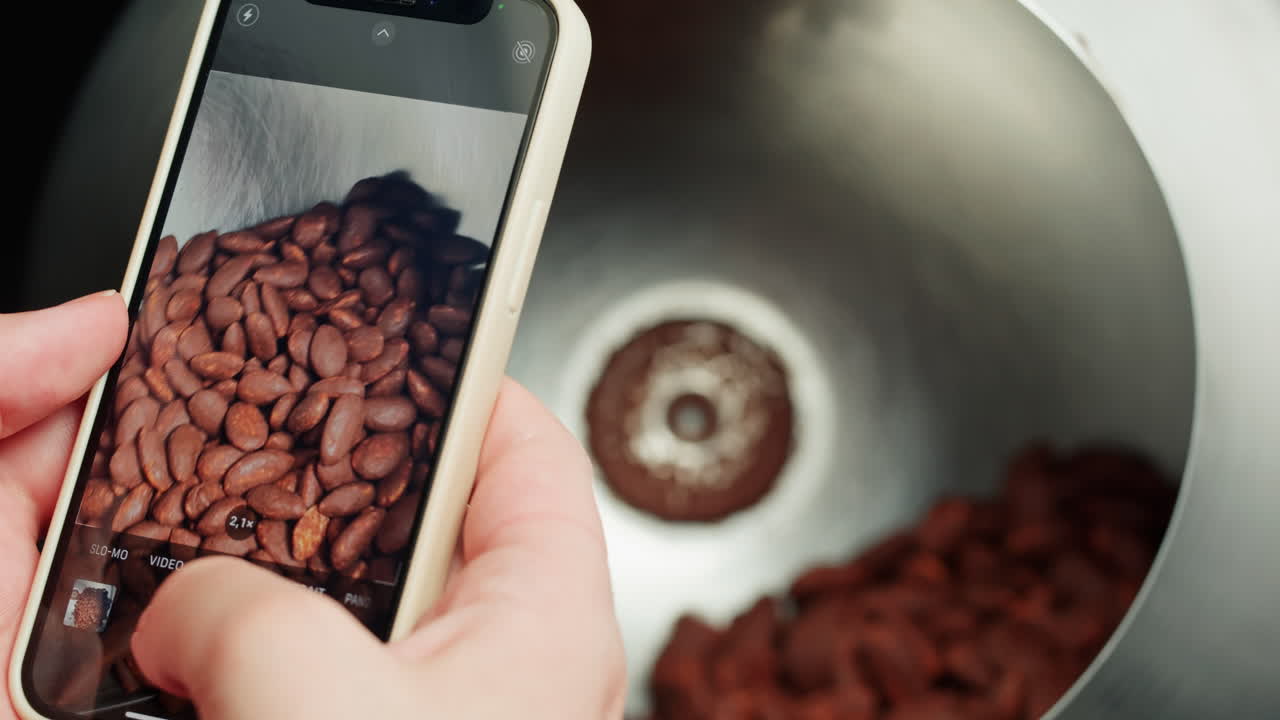 Taking a picture of coffee beans in a processing machine