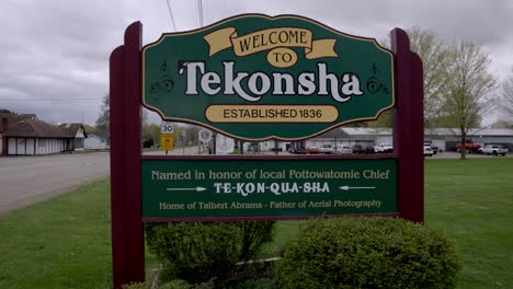 welcome to tekonsha, michigan sign with gimbal video panning left to right