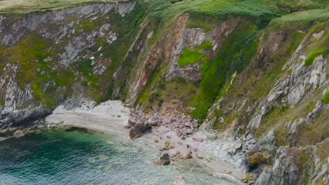 Fascinating-exotic-Howth-cliff-path-walk-trek,-Dublin-Ireland