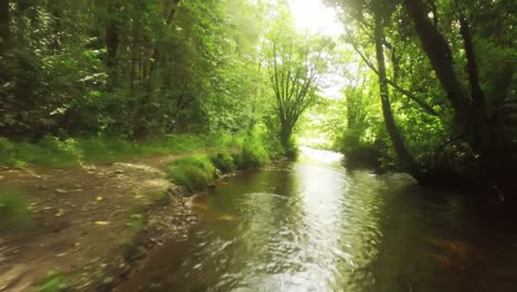 Drohnenaufnahmen-Einer-Friedlichen-Landschaft