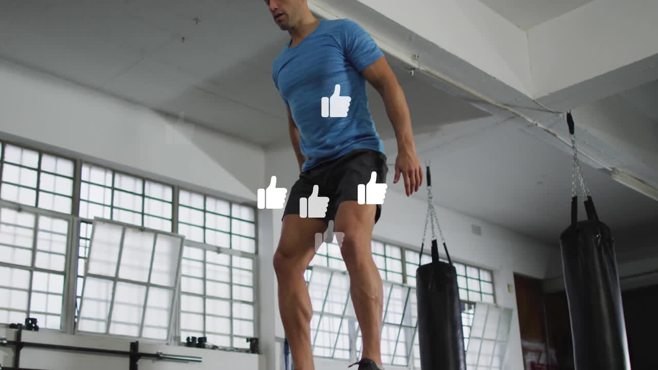 animación de iconos de los medios sobre el hombre biracial haciendo ejercicio